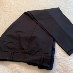 Loft Marissa from the Riviera pant collection